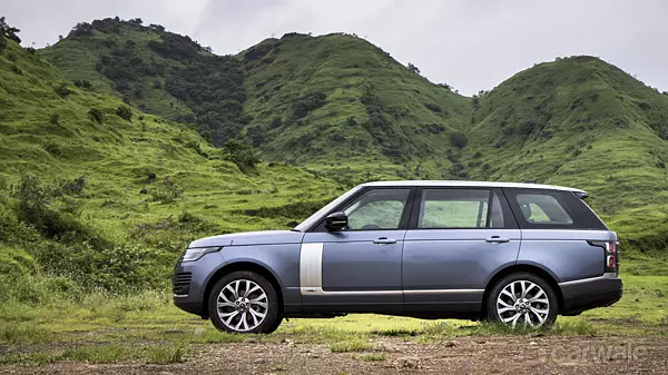 Rent Range Rover Vogue in Delhi